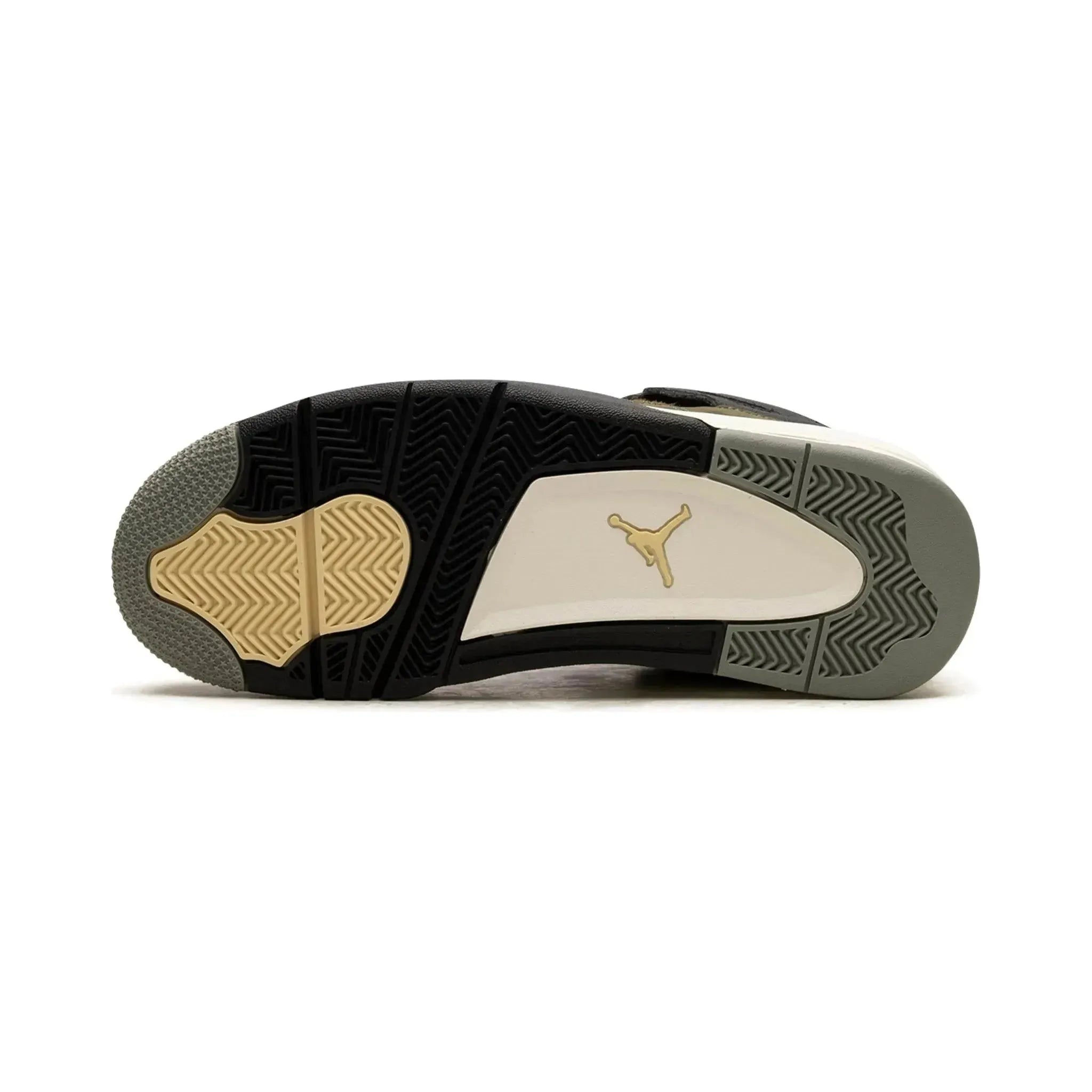 AIR JORDAN 4 CRAFT
"Medium Olive"