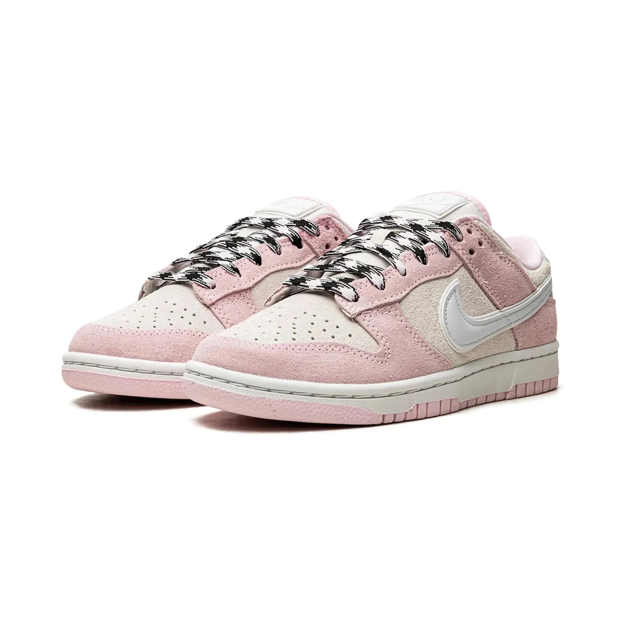 Nike dunk low “Pink Foam” (W)