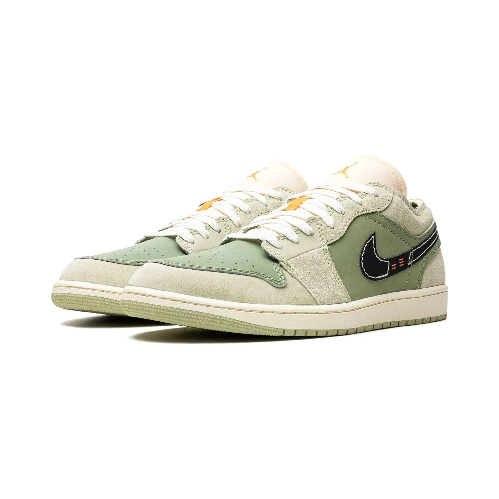 Jordan 1 Low SE Craft
Light Olive