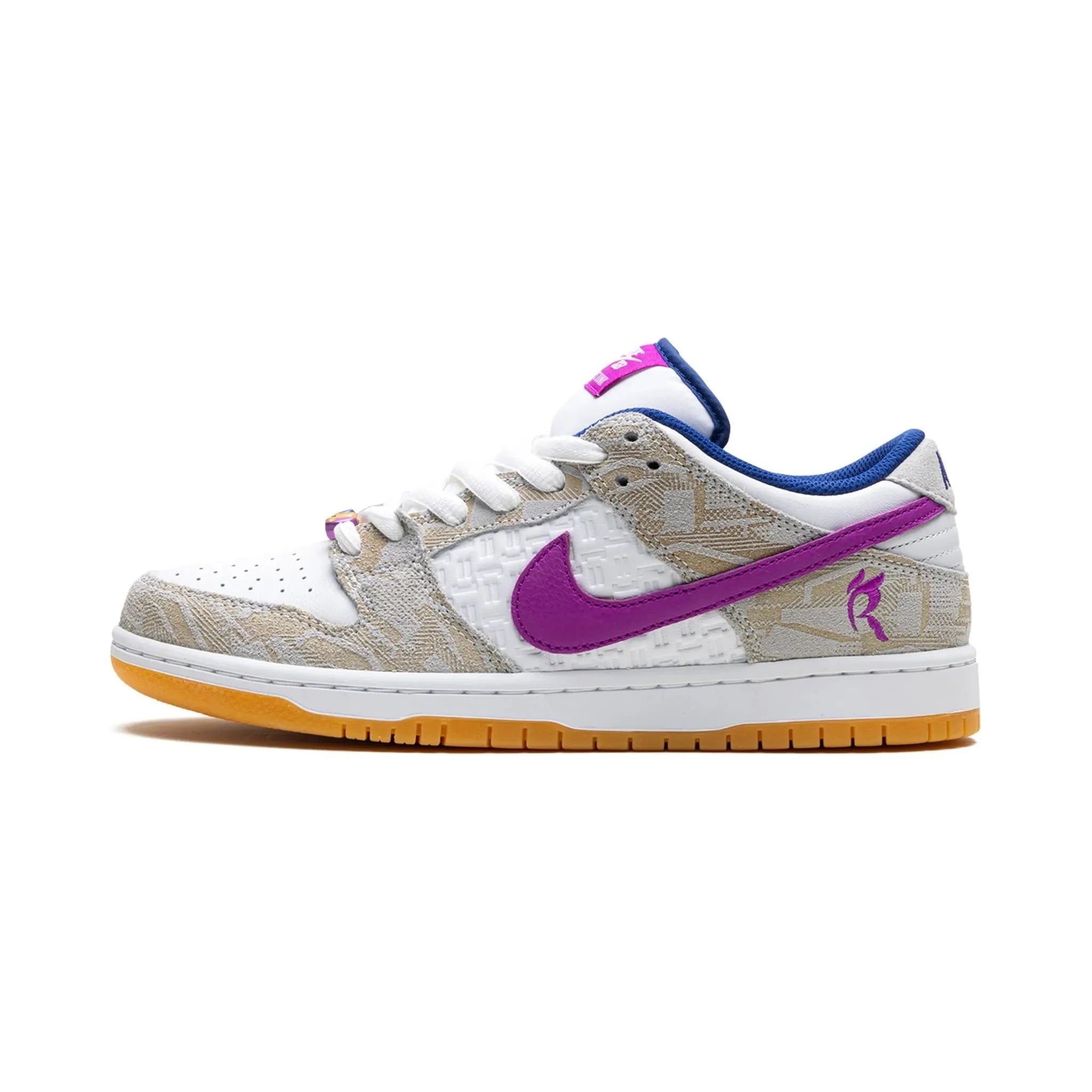 NIKE SB DUNK "Rayssa Leal"