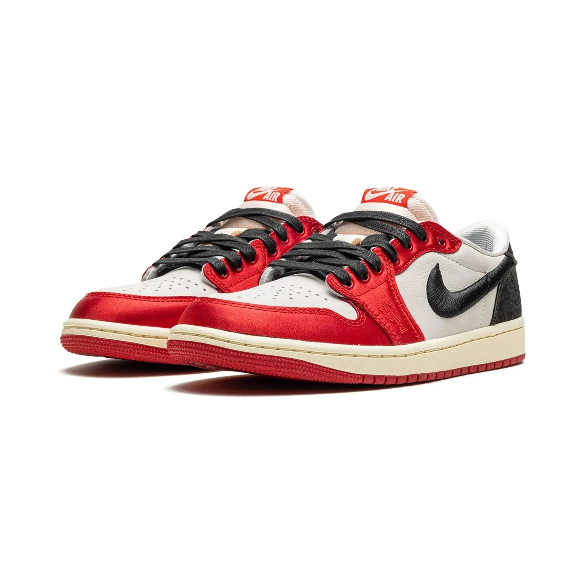 AIR JORDAN 1
"Trophy Room - Away"