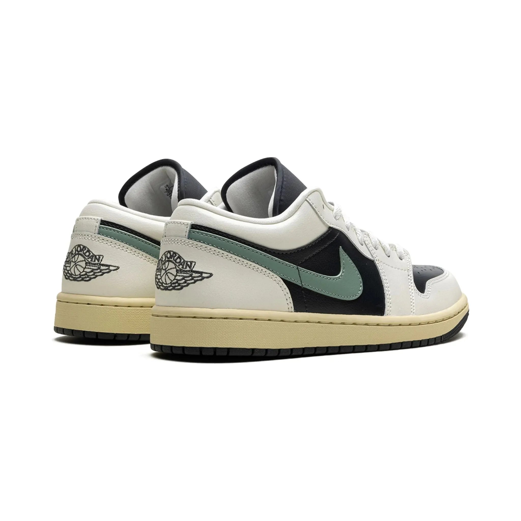 AIR JORDAN 1 LOW WMNS
"Jade Smoke"