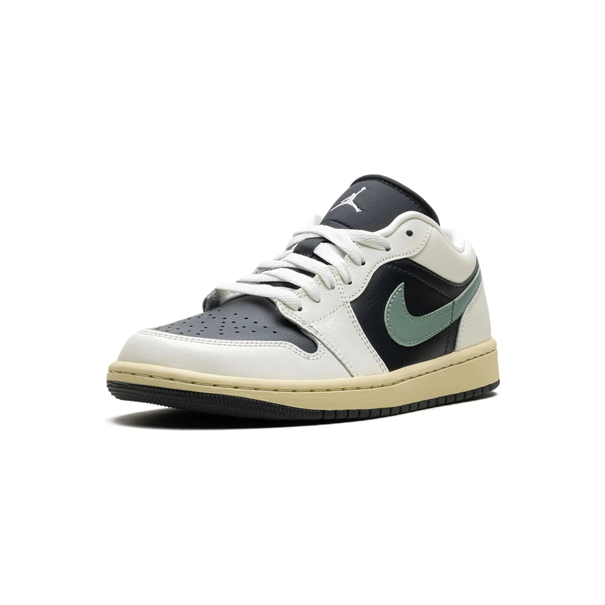 AIR JORDAN 1 LOW WMNS
"Jade Smoke"
