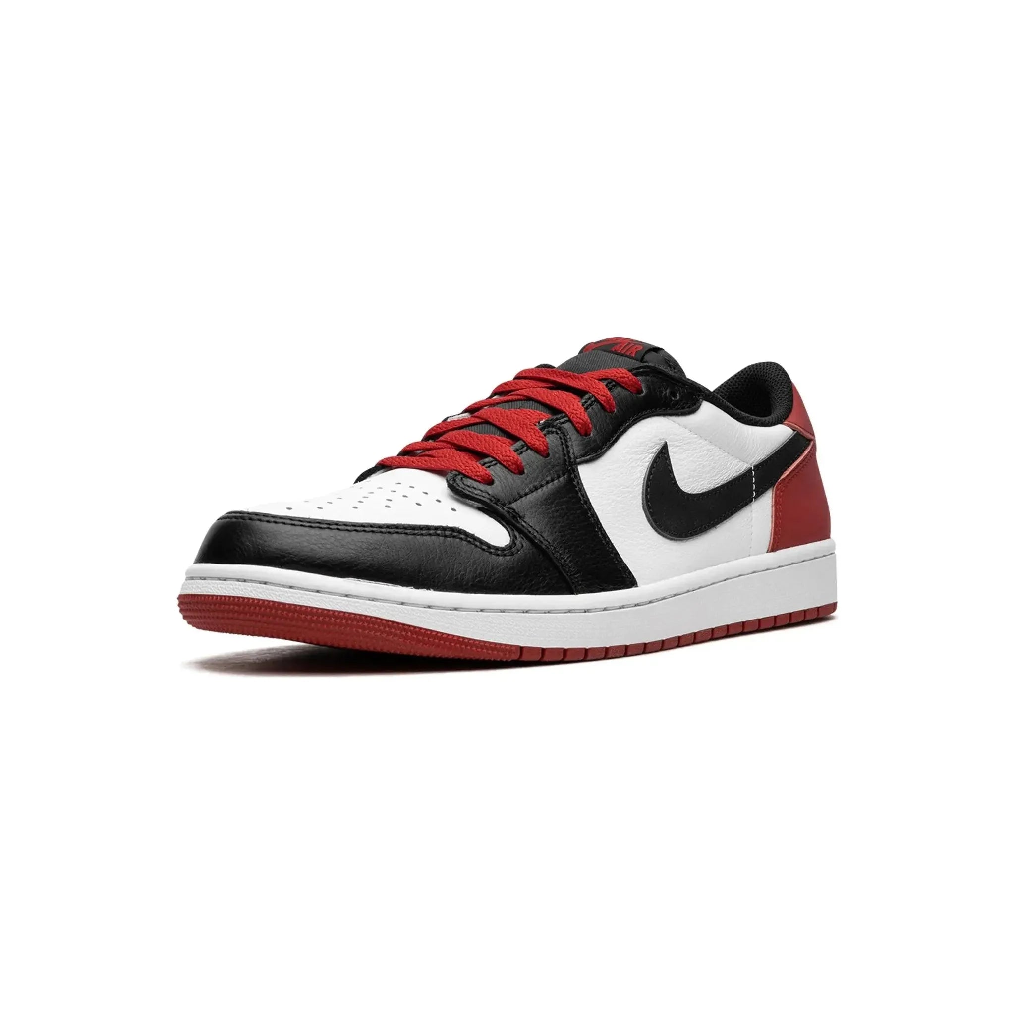 Air Jordan 1 Low “Black Toe”