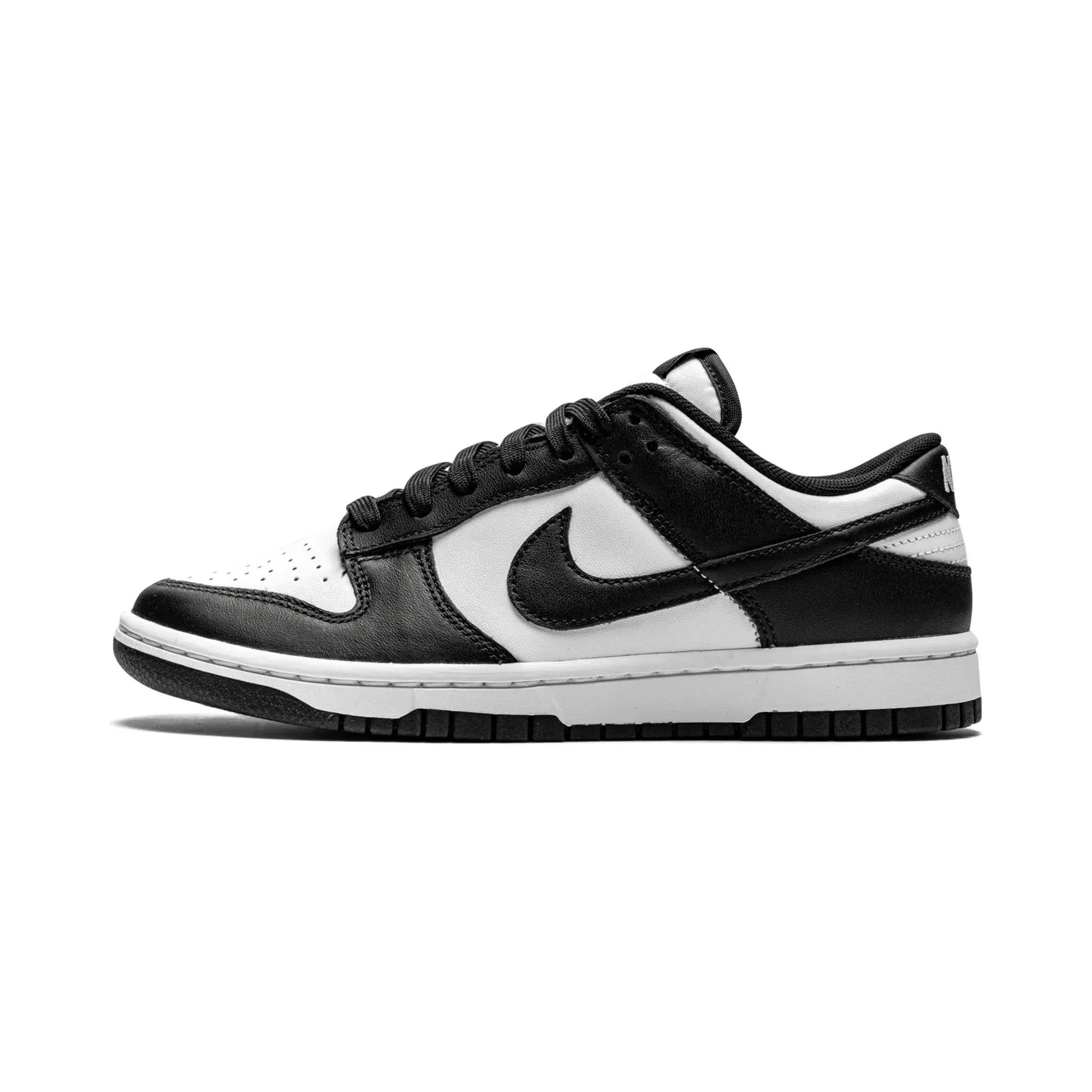 Nike Dunk Low "Black White" (W)