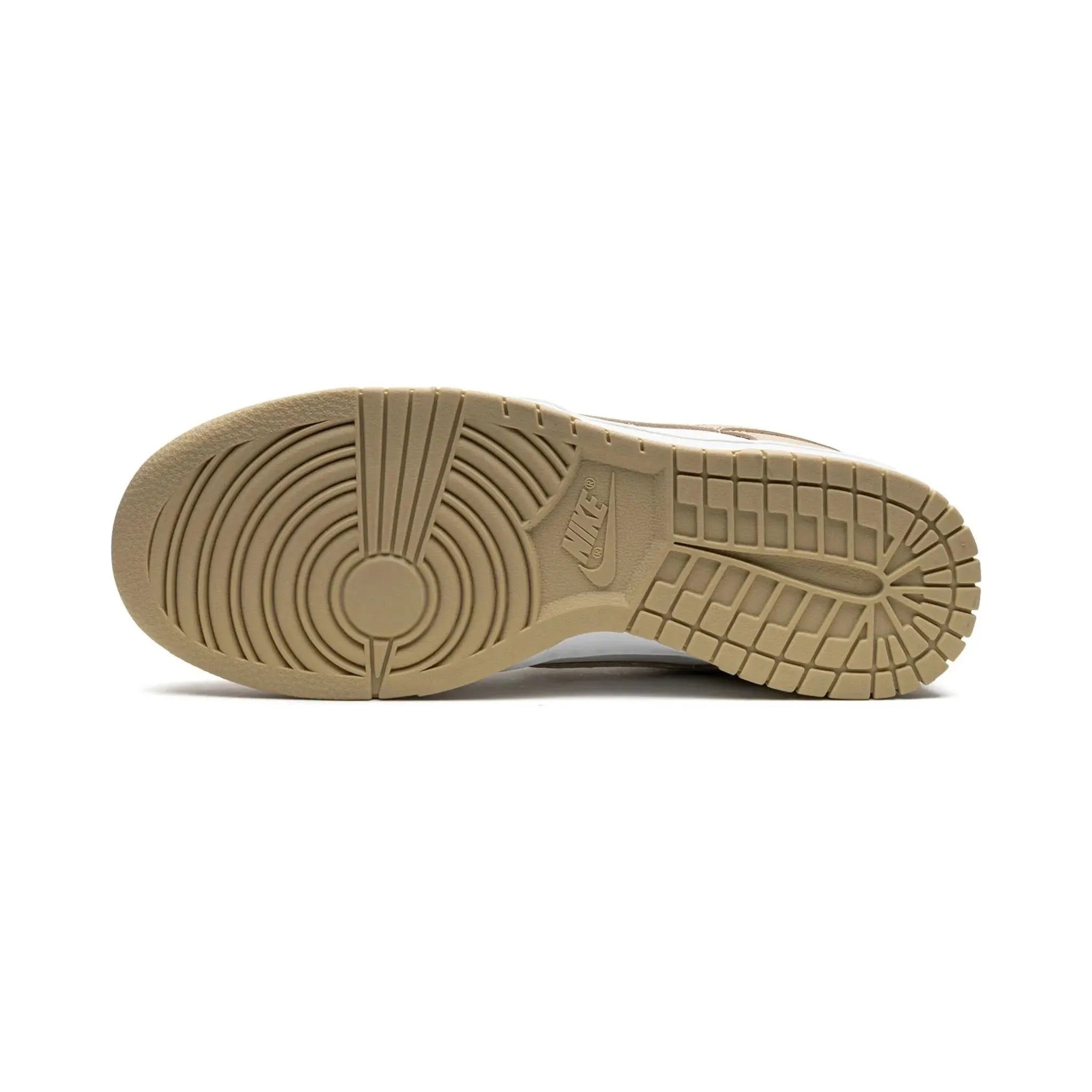 Nike Dunk low “Team Gold”