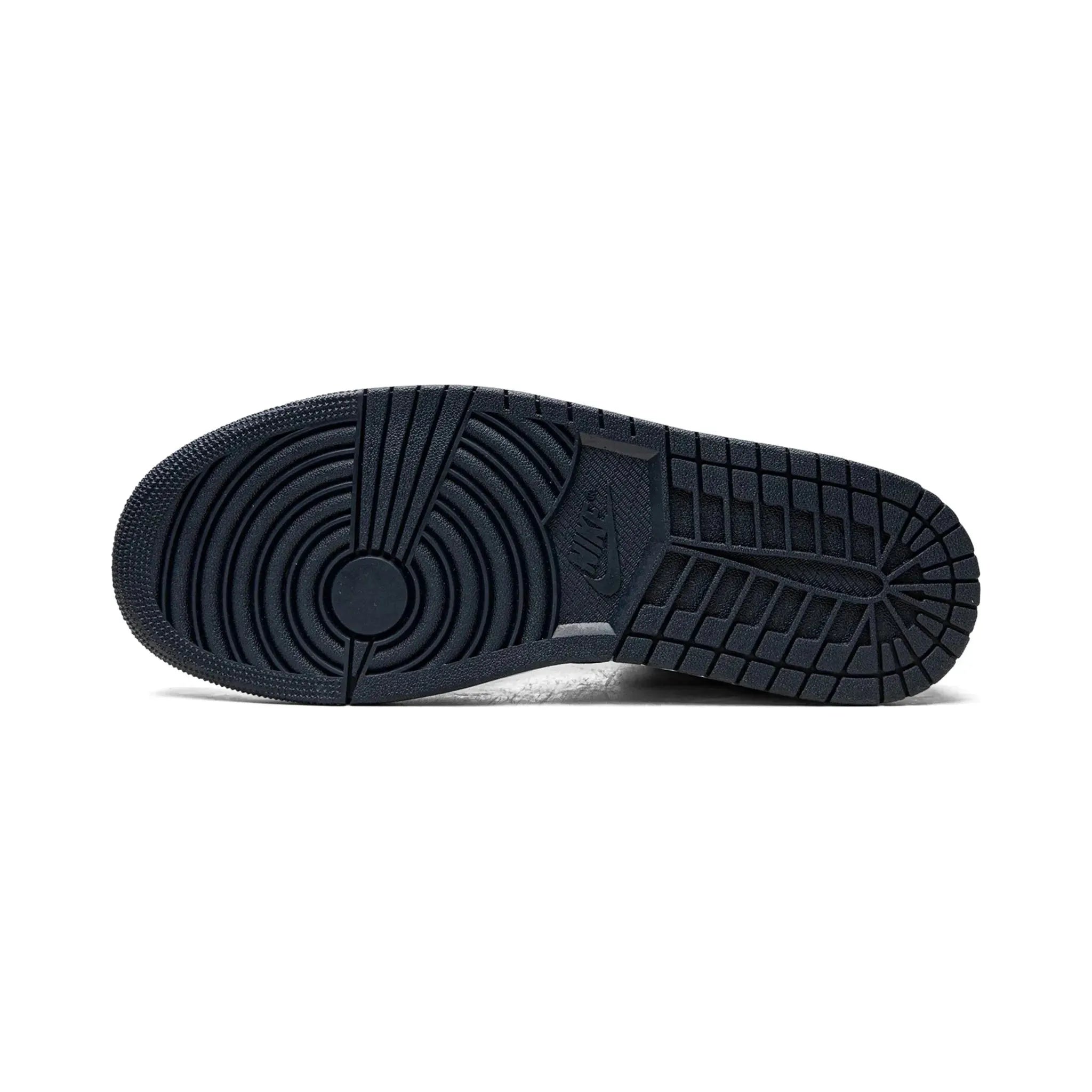 Jordan 1 Mid “Navy”