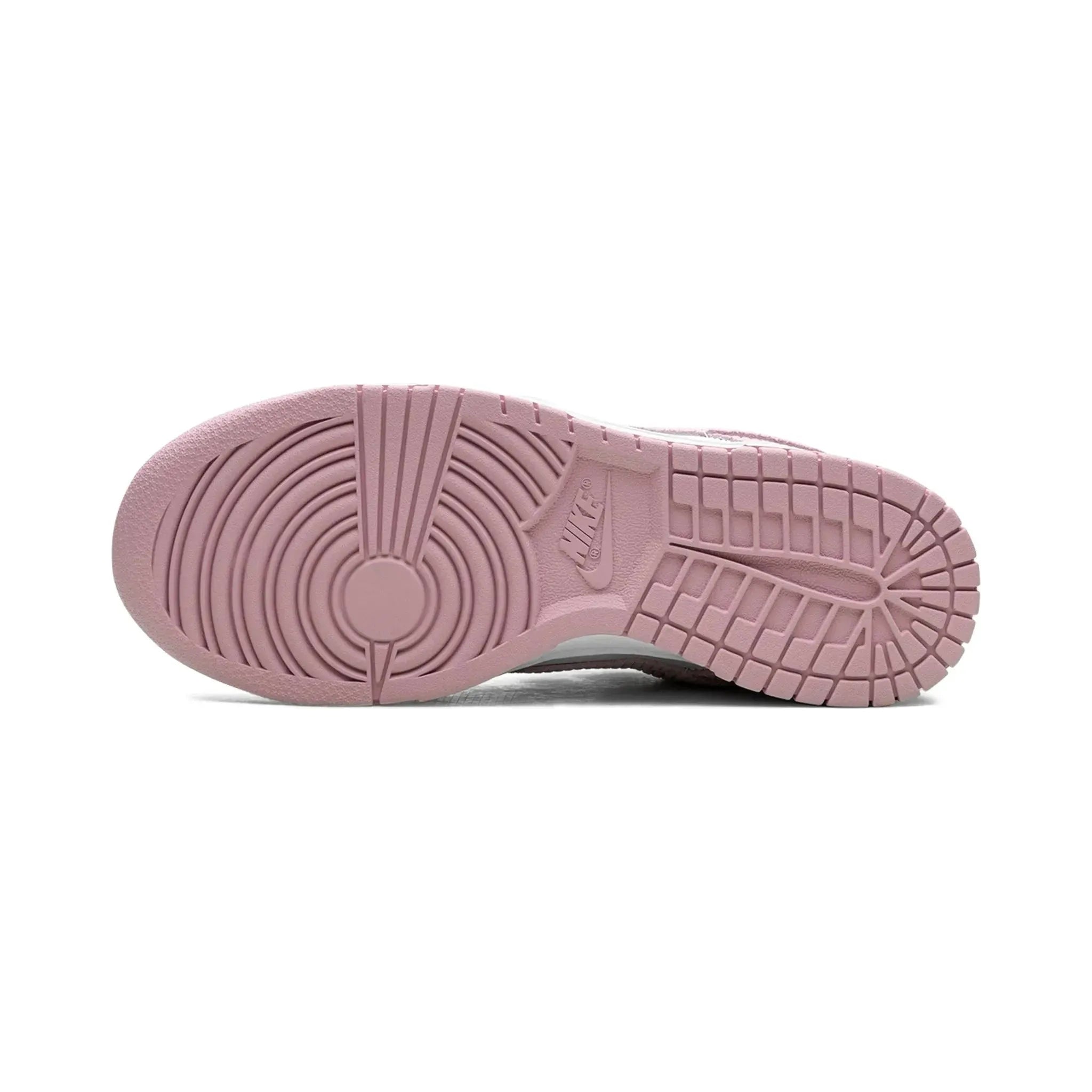 NIKE DUNK LOW WMNS "Corduroy"