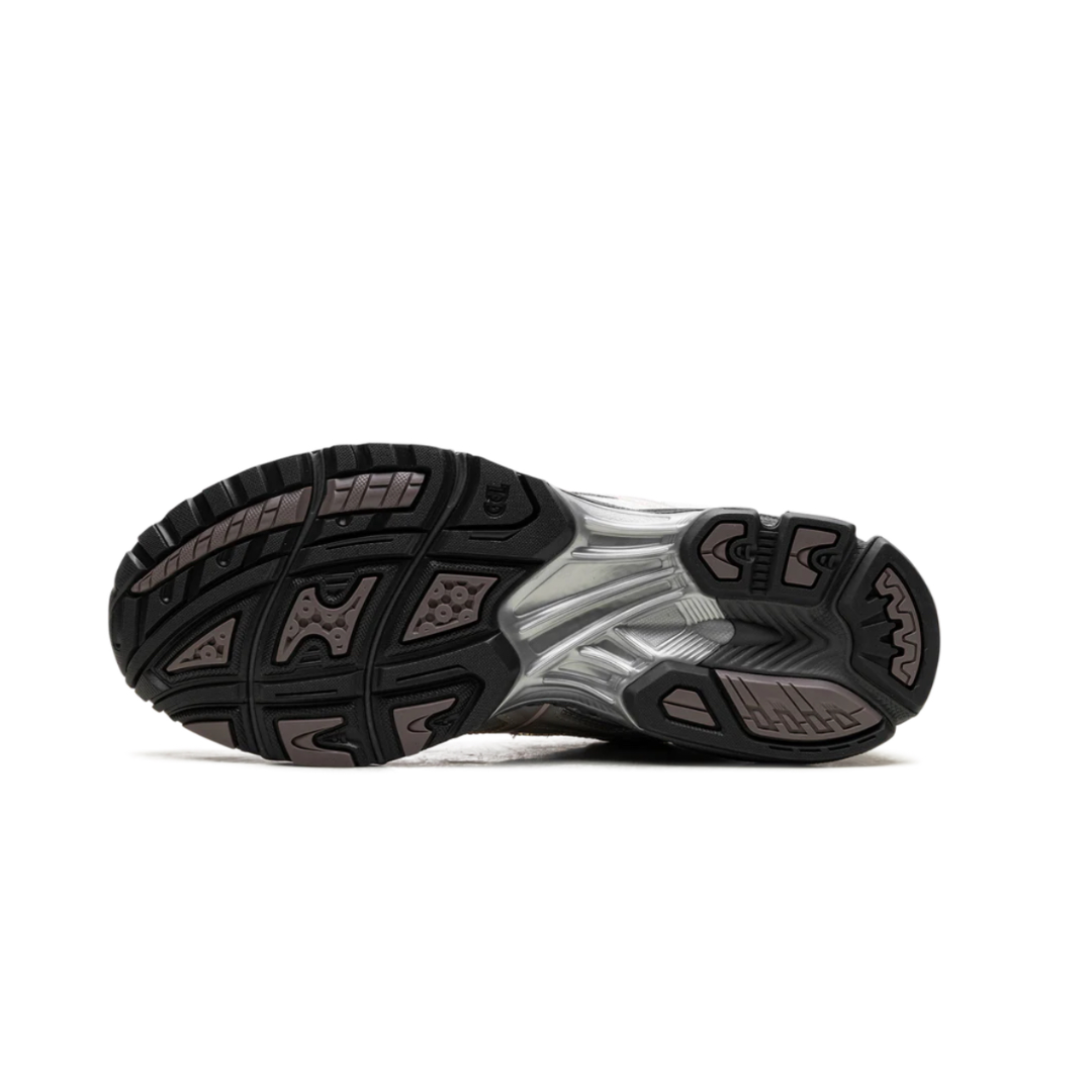 ASICS
GEL-NIMBUS 10.1
"KITH - WHITE MORGANITE"
