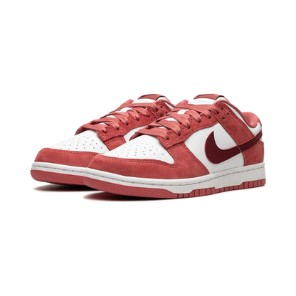 Nike DUNK LOW WMNS "Valentine's Day"