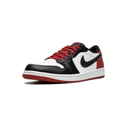 Air Jordan 1 Low “Black Toe”