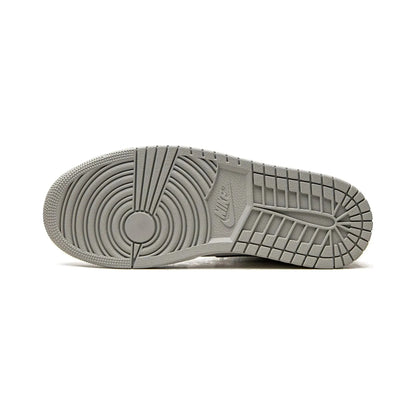 Jordan 1 Mid “Light Smoke Grey"