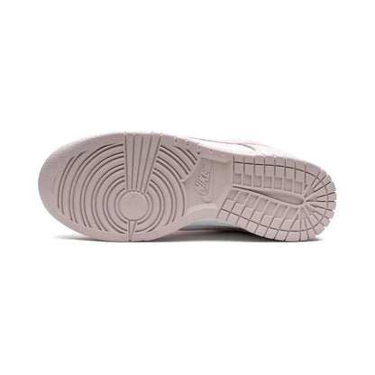 Nike Dunk Low "Pink Paisley" (W)